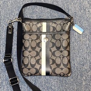 coach crossover purse